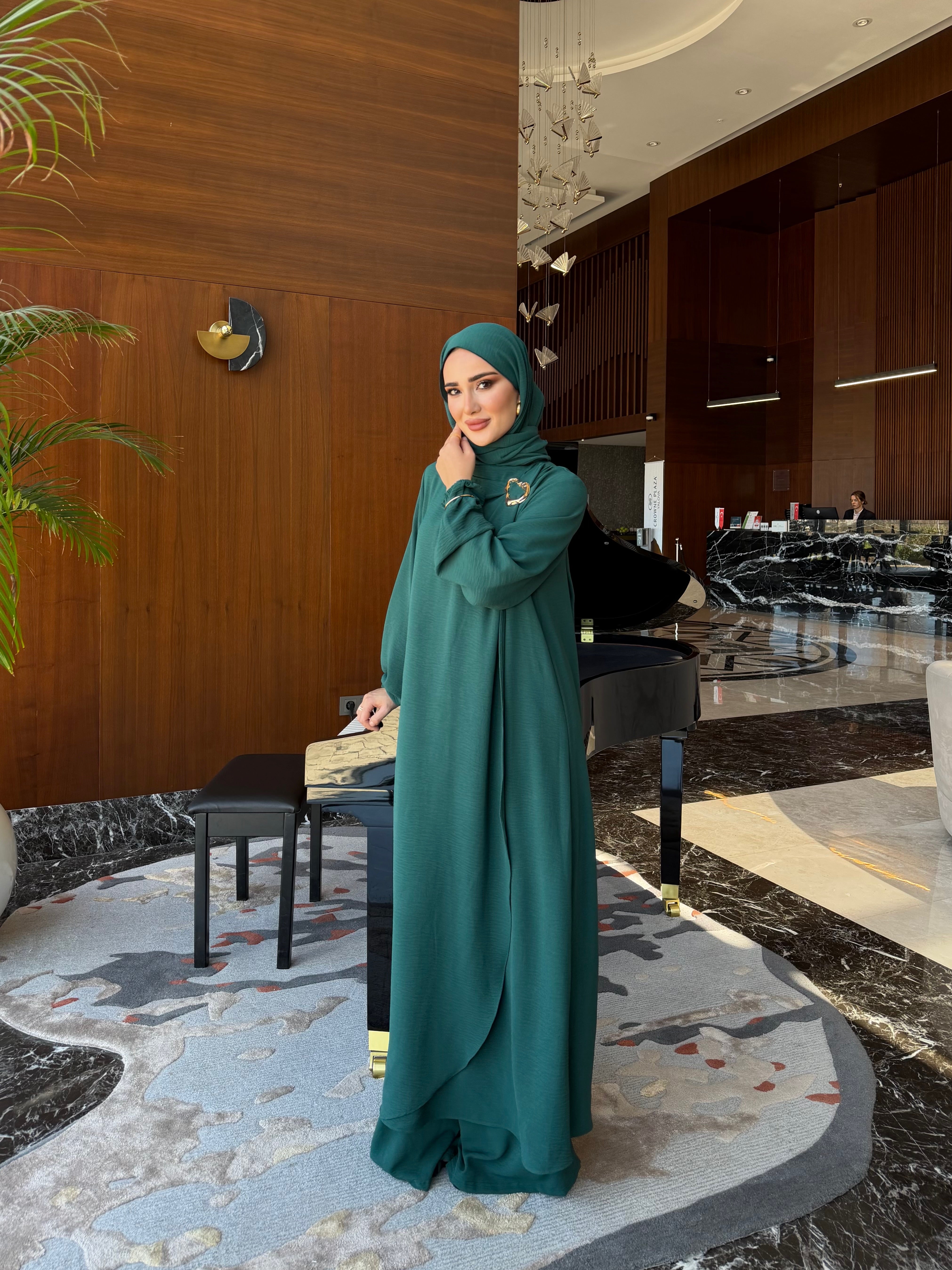 Royal metal broş detaylı tunik & pantolon zümrüt yeşili