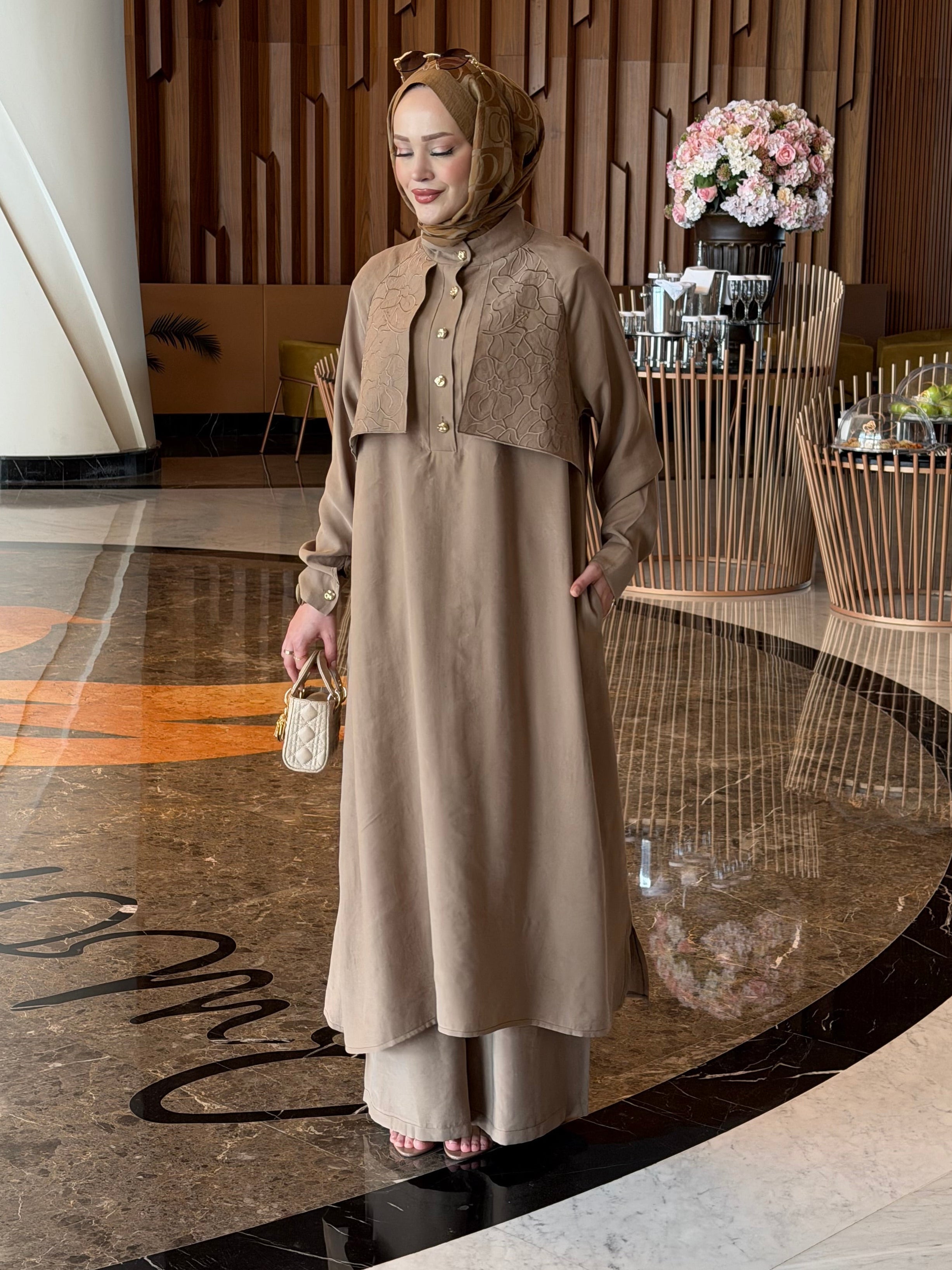 Sahra nakış detaylı tunik & pantolon takım vizon