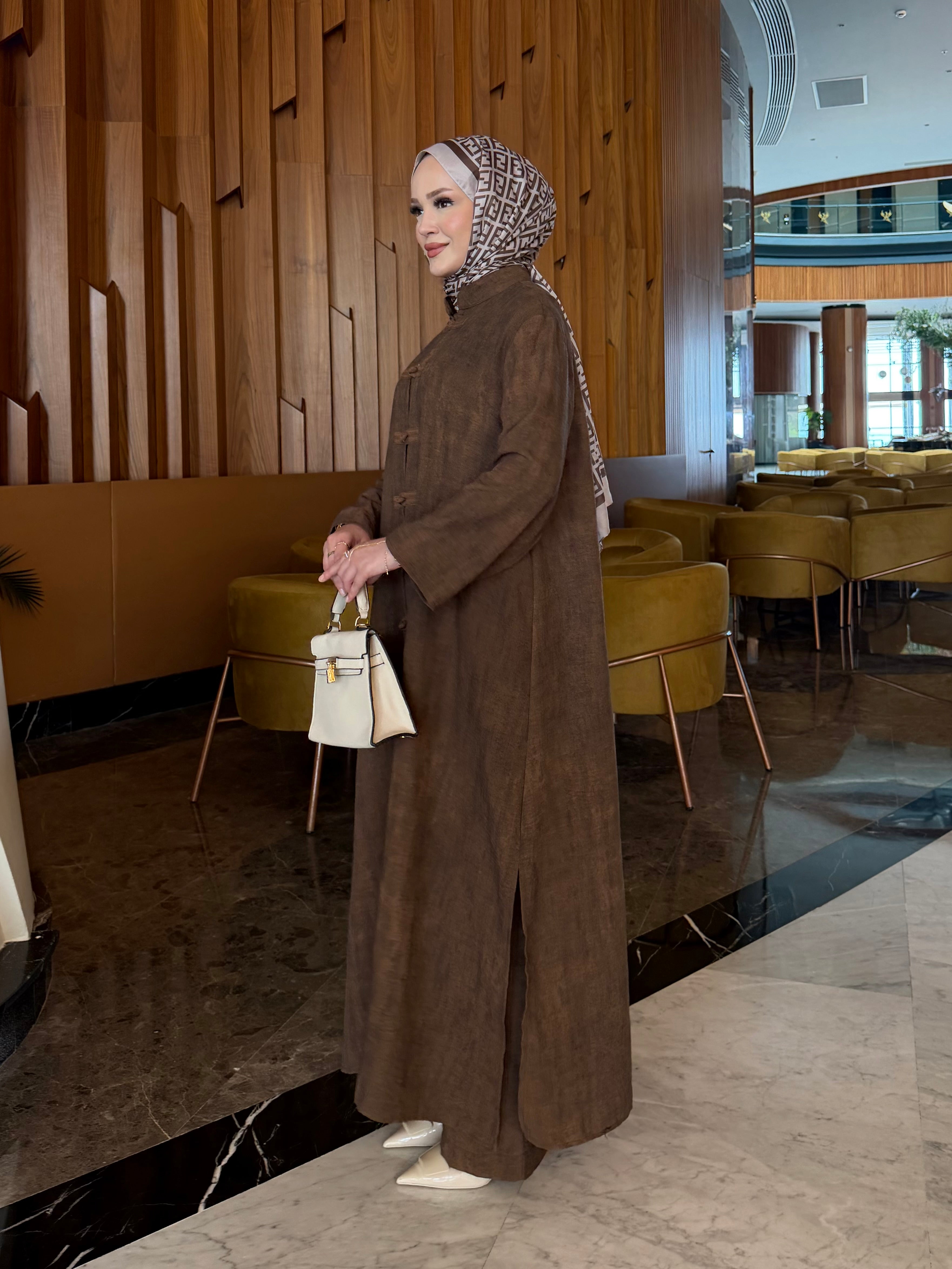 Sakura Çin düğüm kapama tunik & pantolon takım kahve