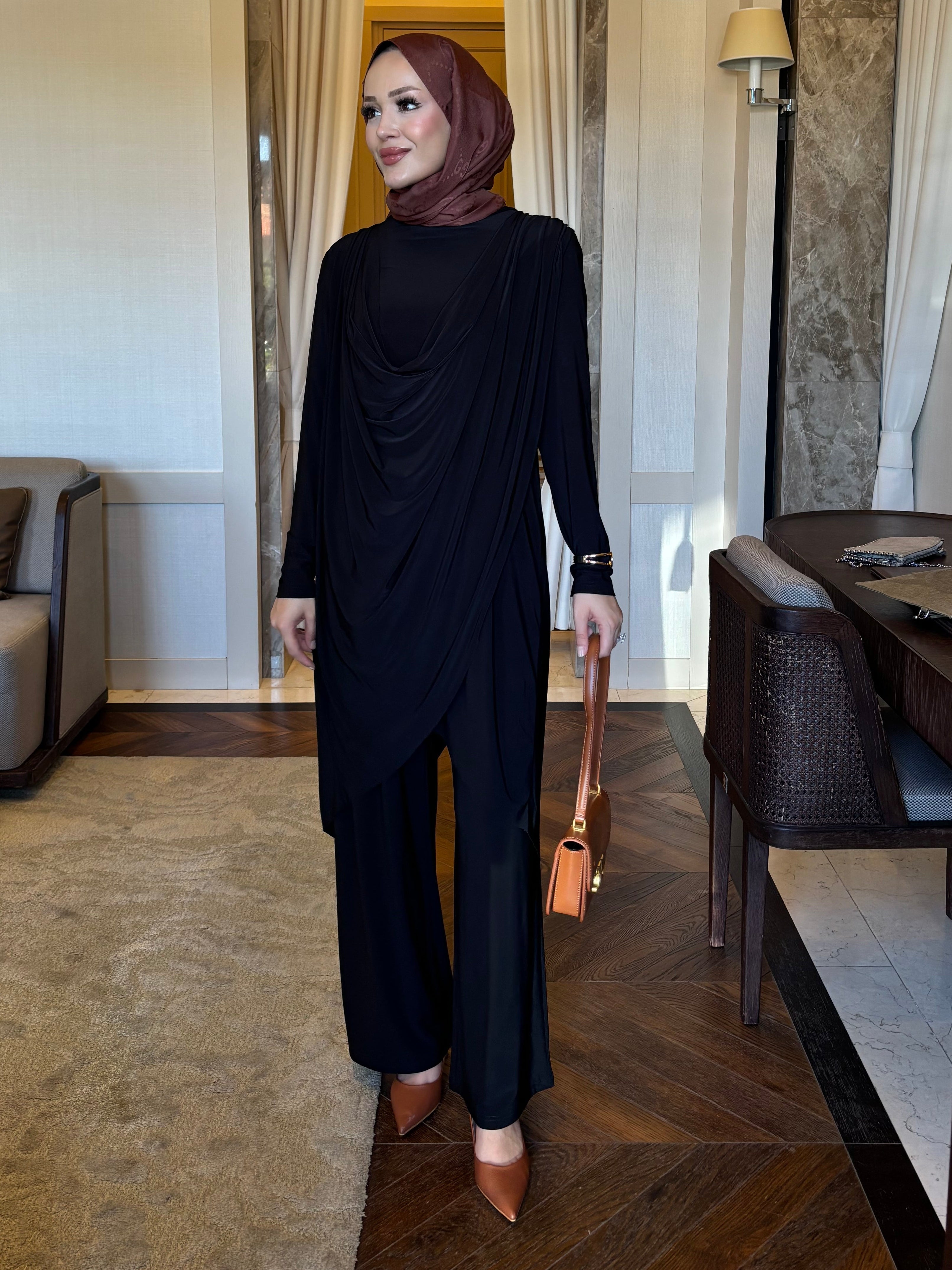 Luar drape detay takım siyah