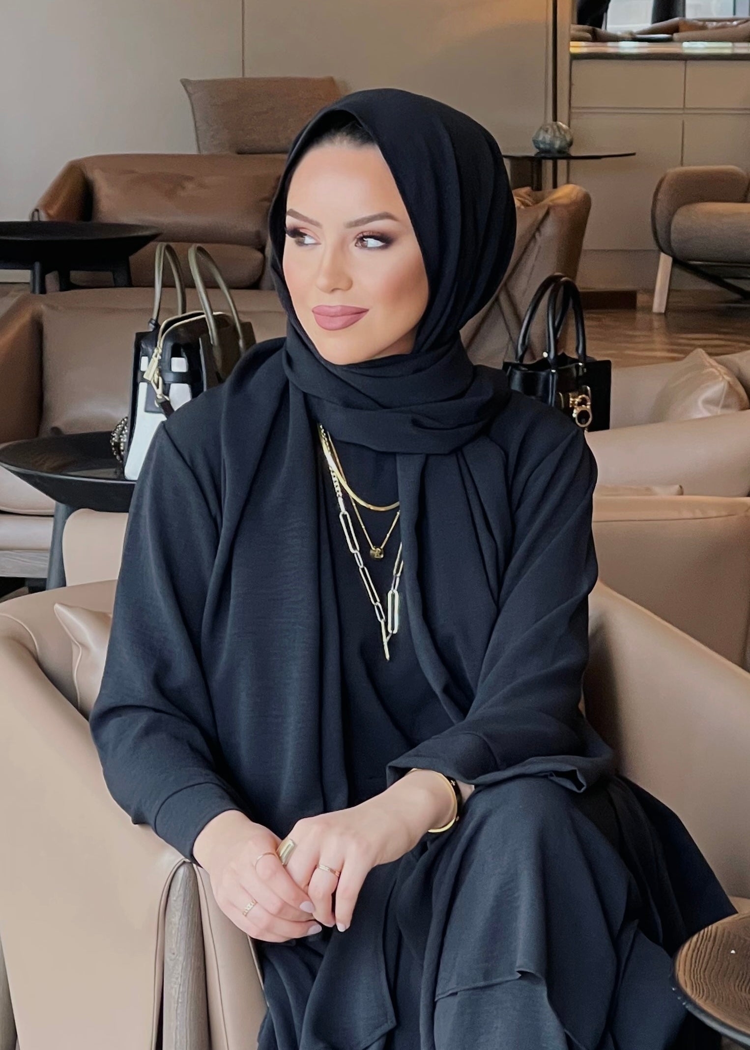 Aerobin dökümlü şal siyah