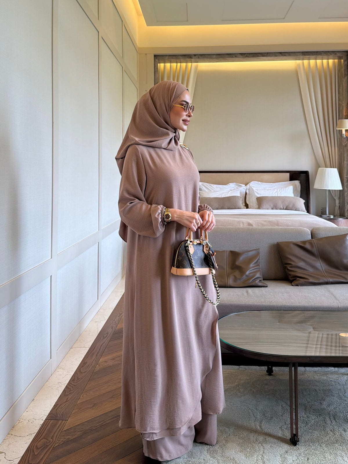 Royal metal broş detaylı tunik & pantolon vizon