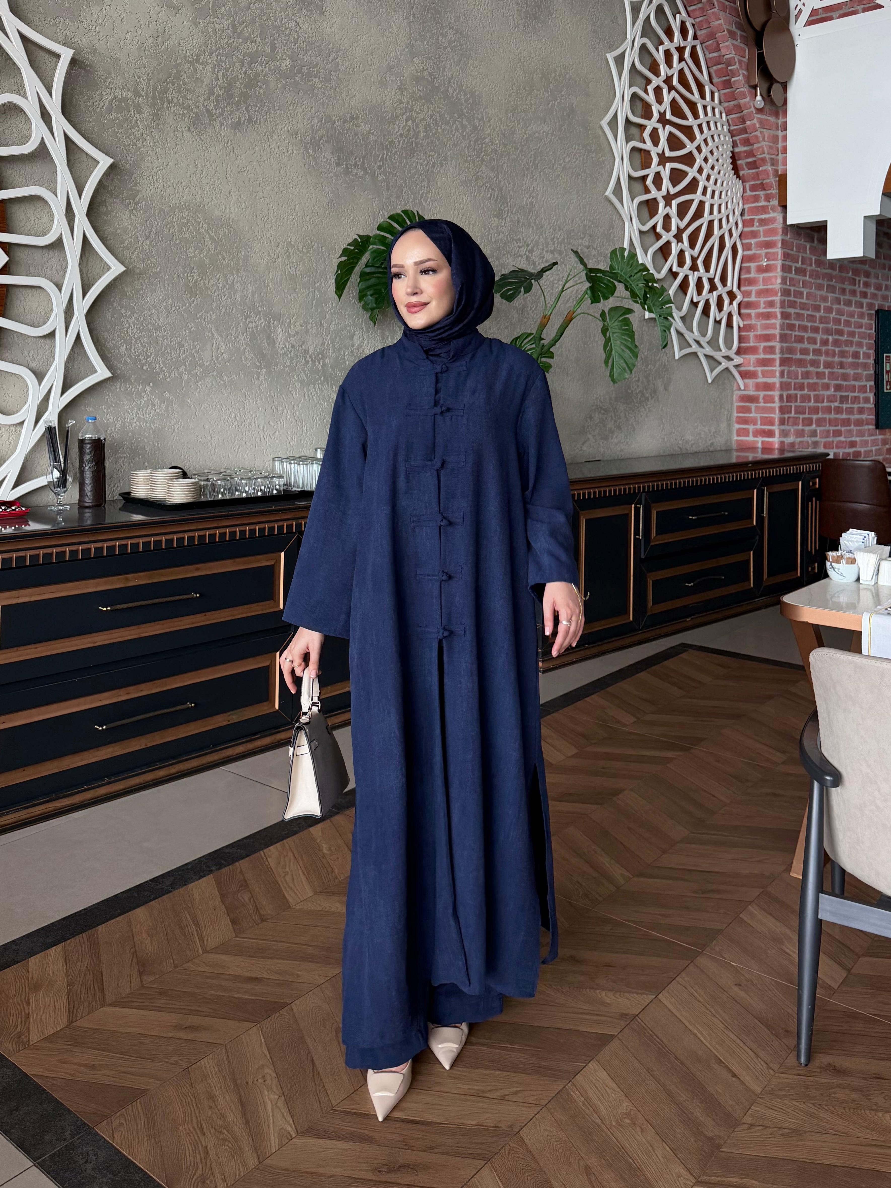 Sakura Çin düğüm kapama tunik & pantolon takım lacivert
