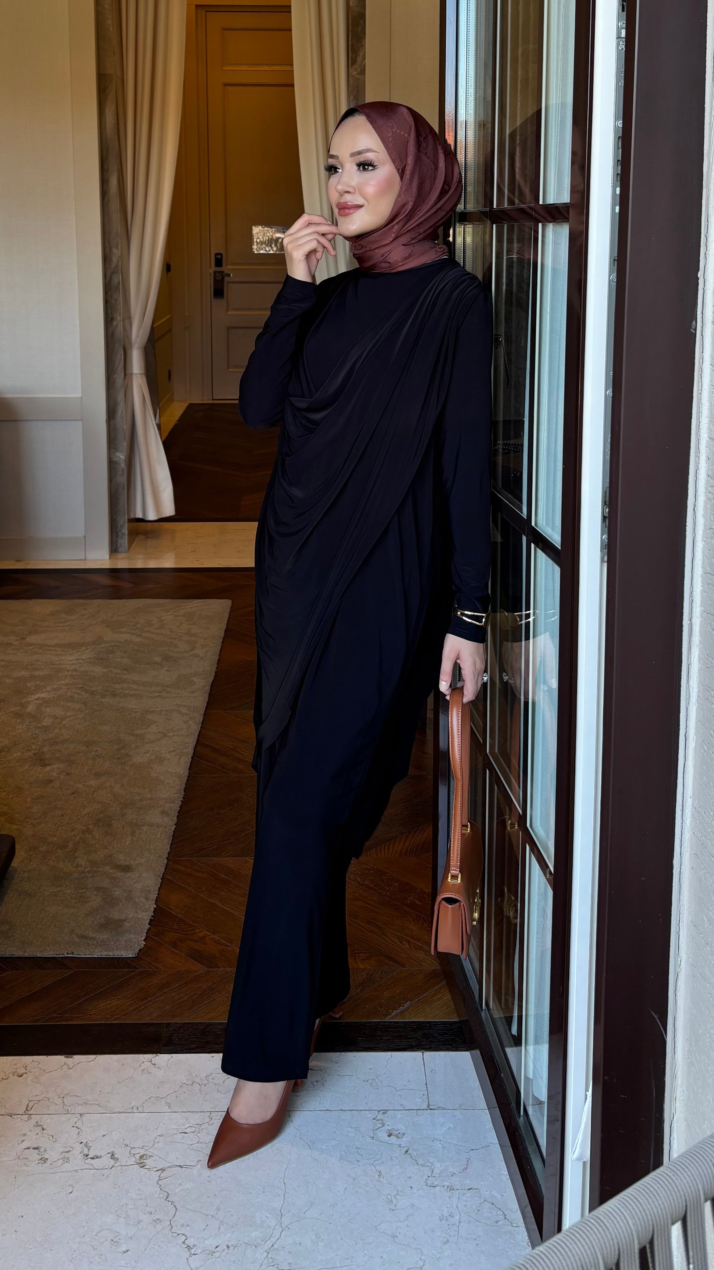 Luar drape detay takım siyah
