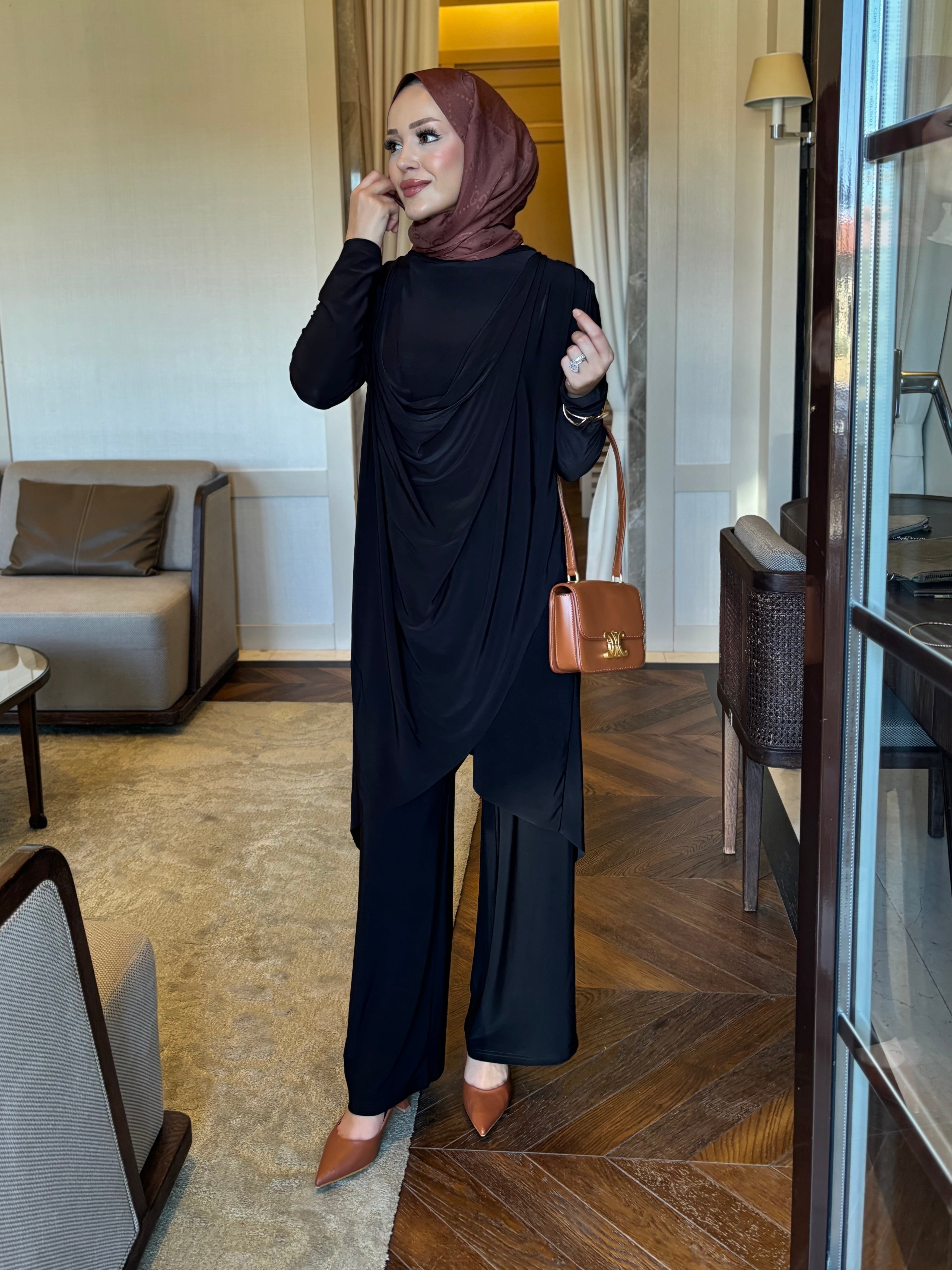 Luar drape detay takım siyah