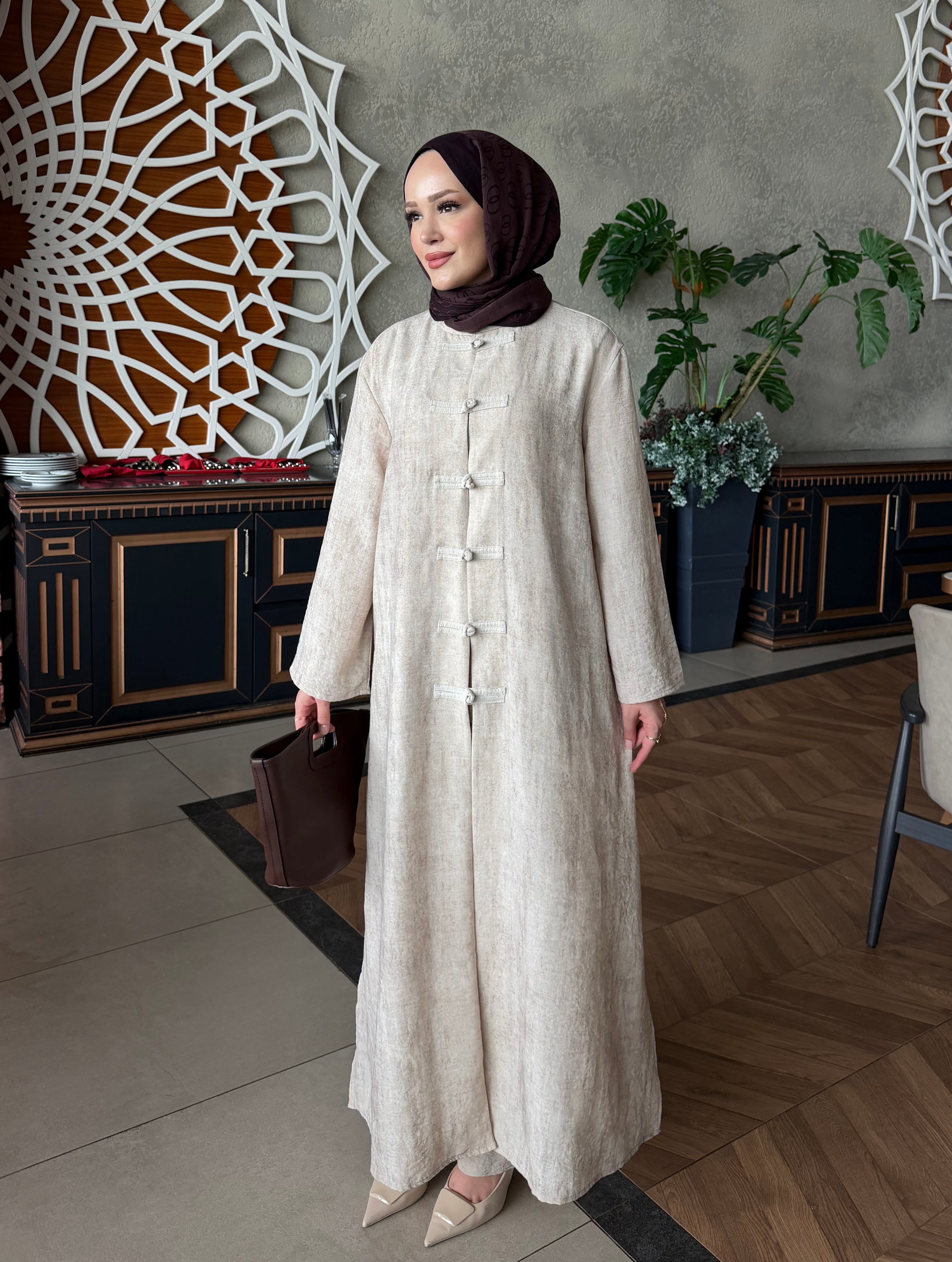 Sakura Çin düğüm kapama tunik & pantolon takım taş rengi