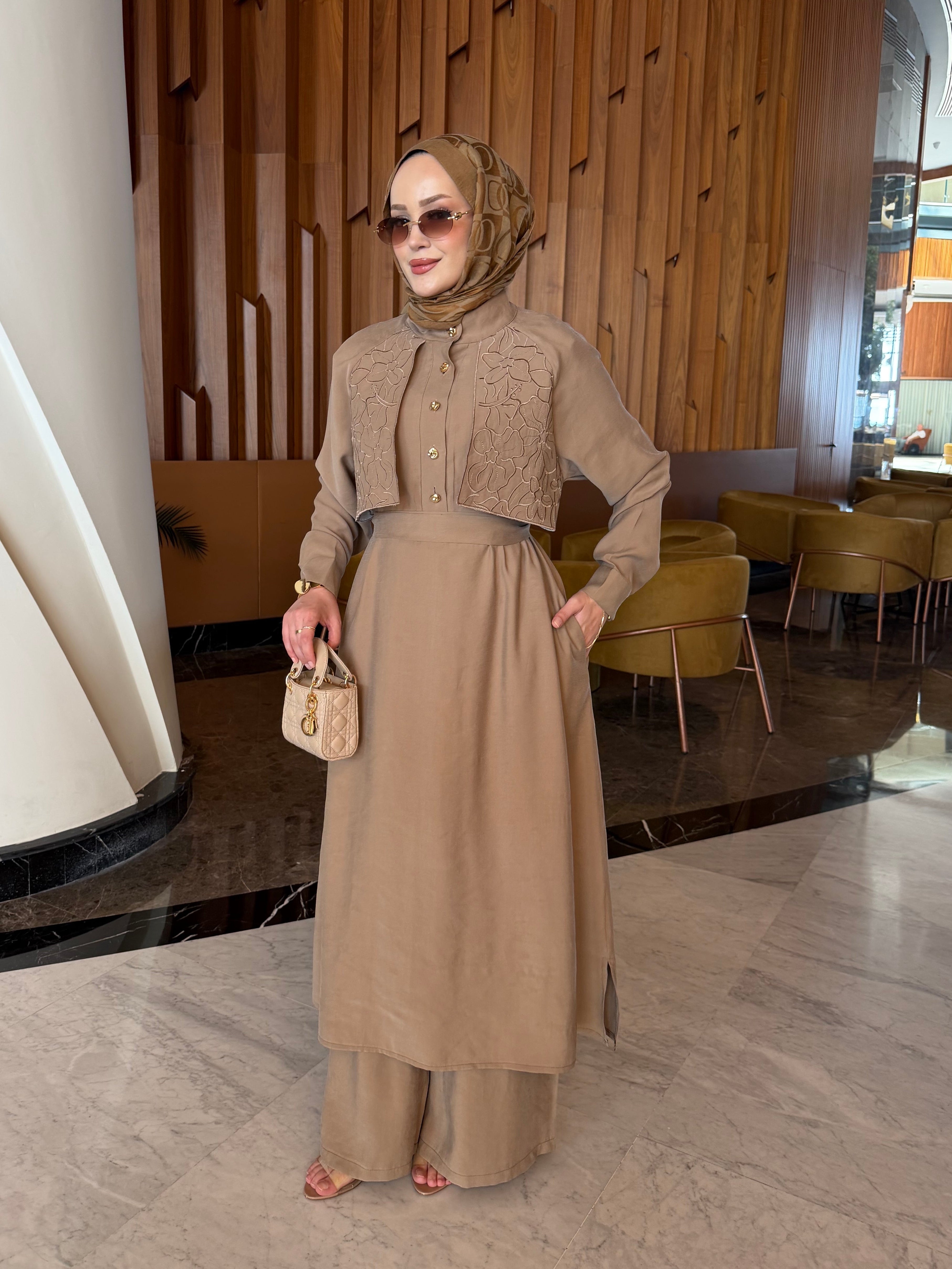 Sahra nakış detaylı tunik & pantolon takım vizon