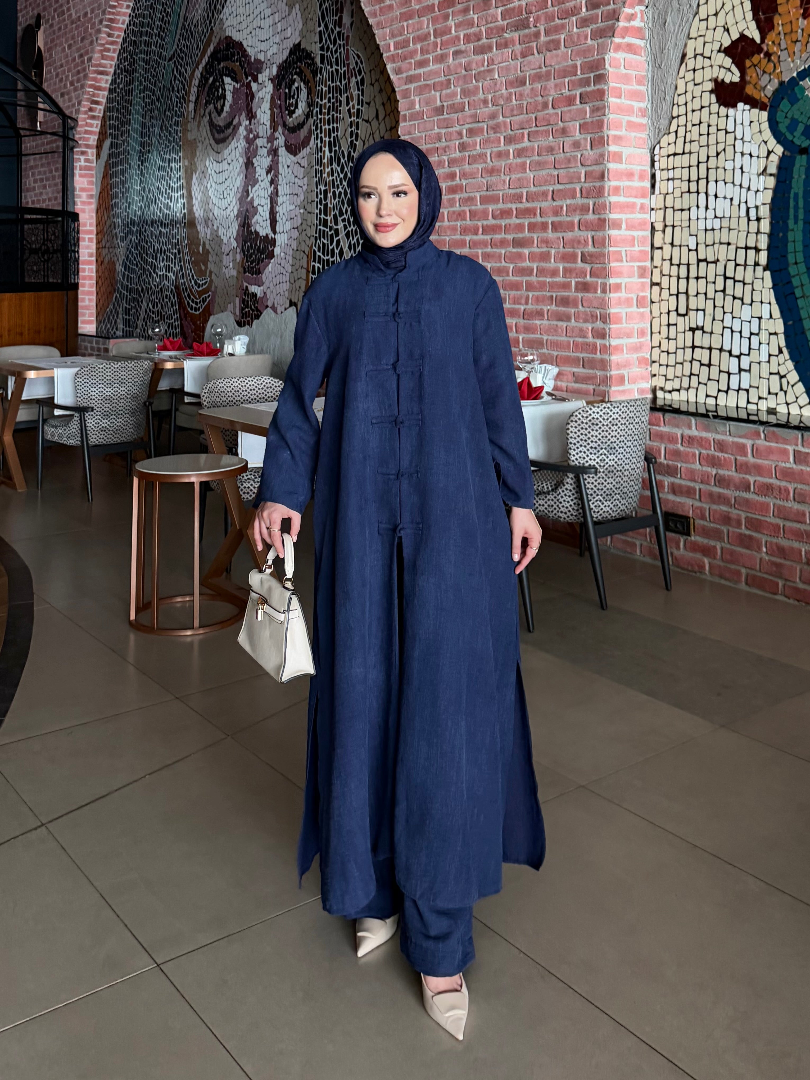 Sakura Çin düğüm kapama tunik & pantolon takım lacivert