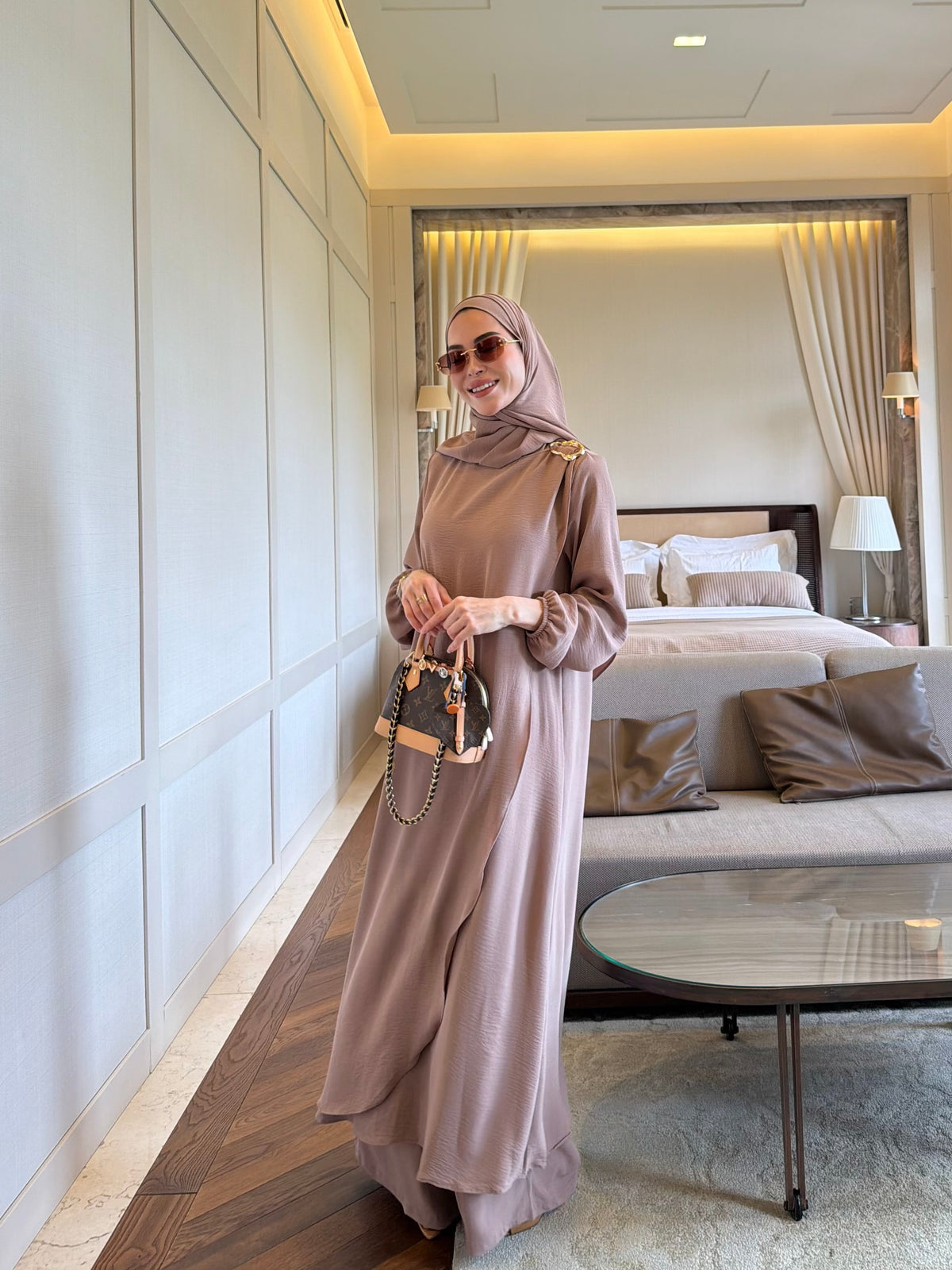 Royal metal broş detaylı tunik & pantolon vizon