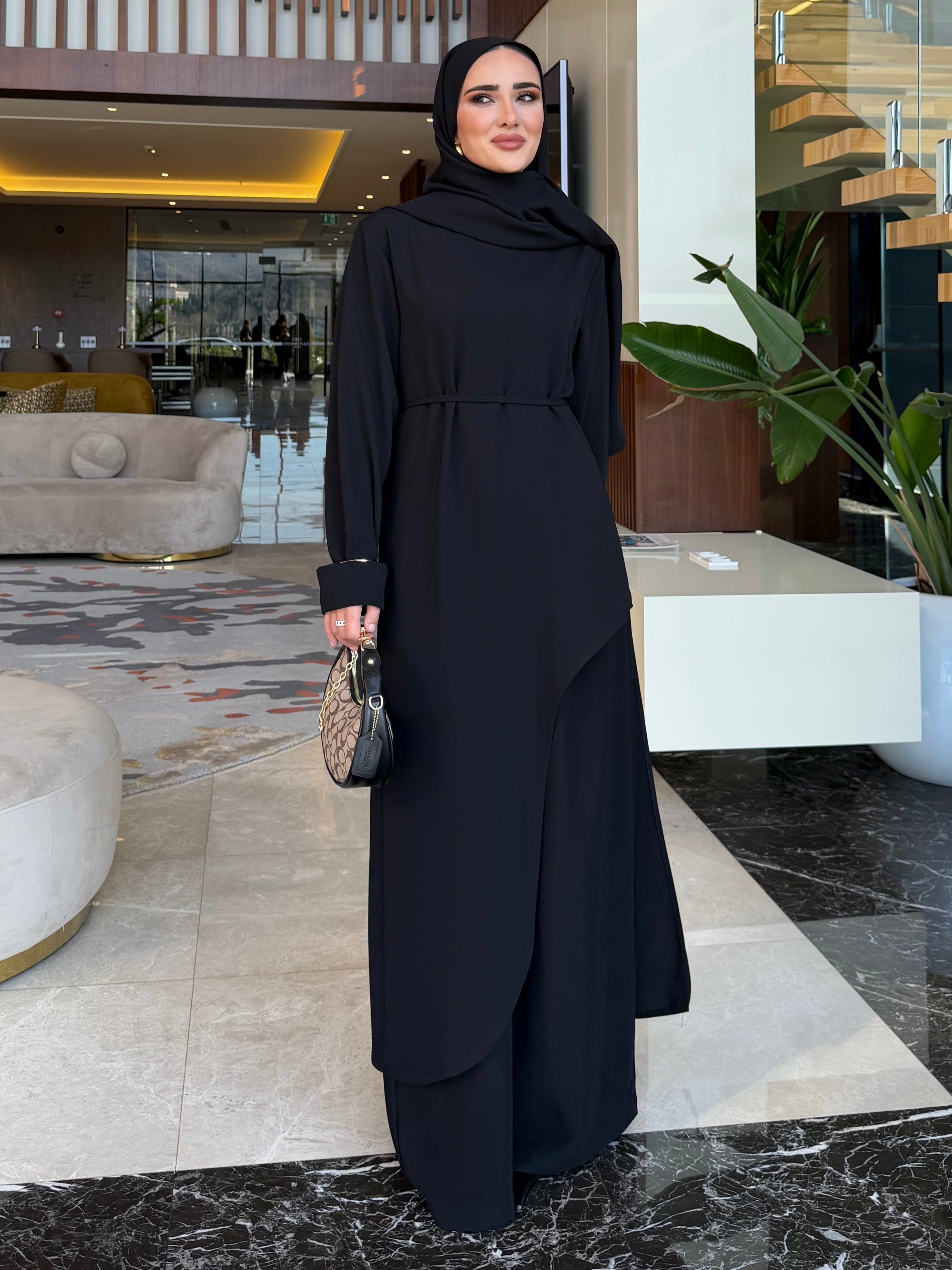 Aura asimetrik kesim tunik & pantolon siyah