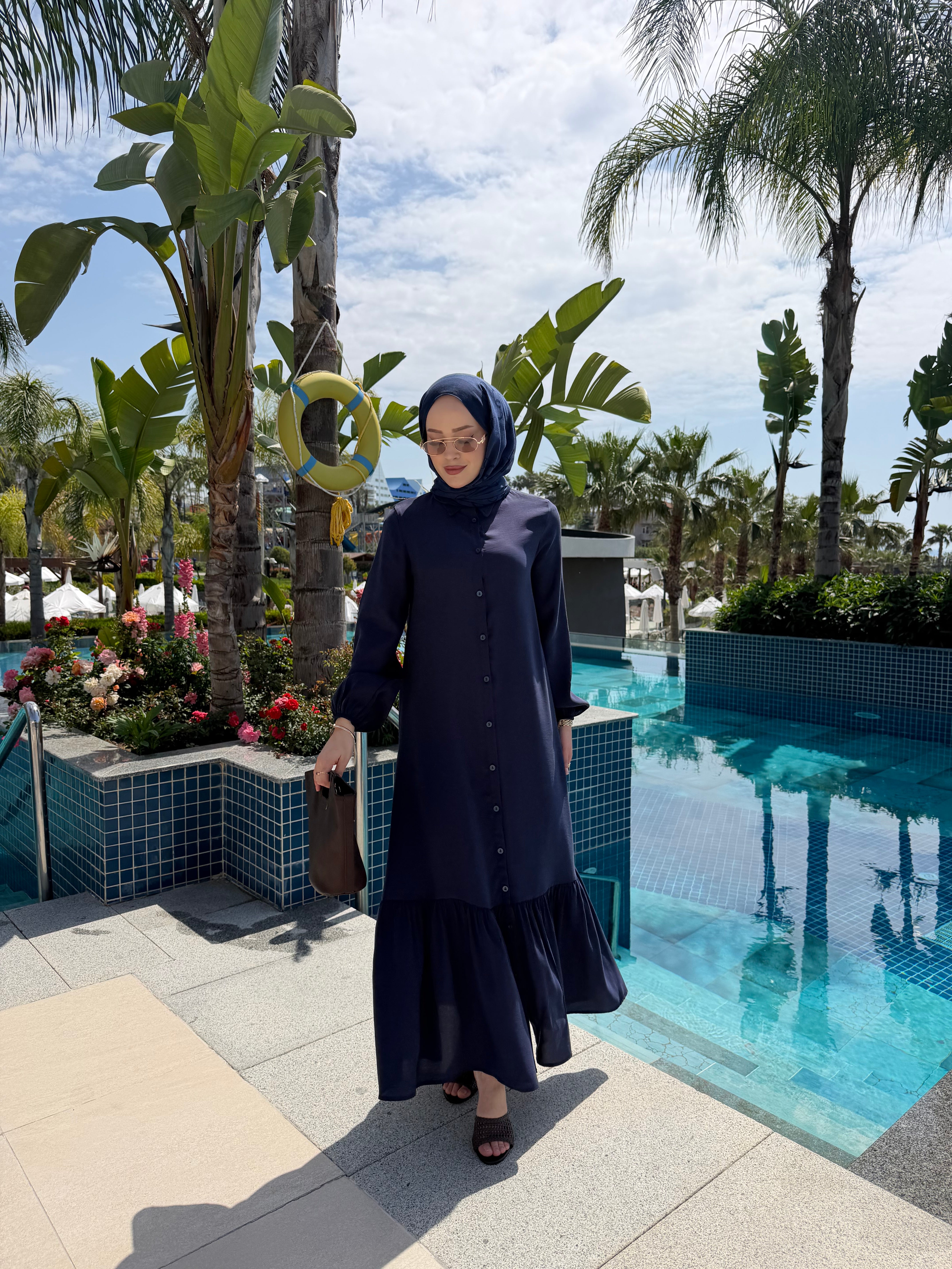 Düğme detaylı volanlı Leyla elbise lacivert