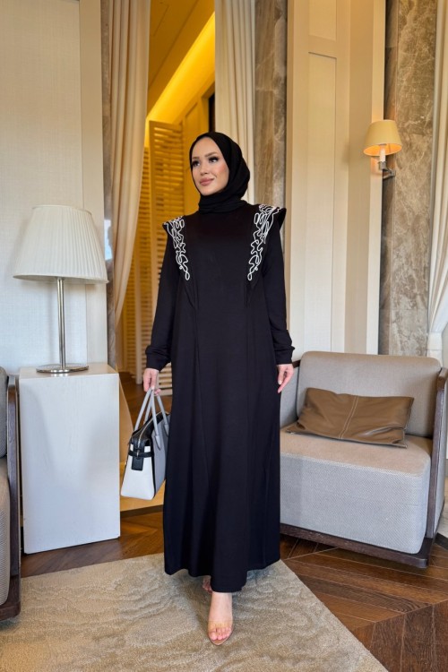 Nakış detay elbise siyah